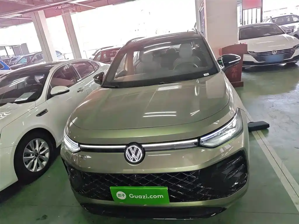 Volkswagen Tayron 2025 L 380TSI Luxury Easy