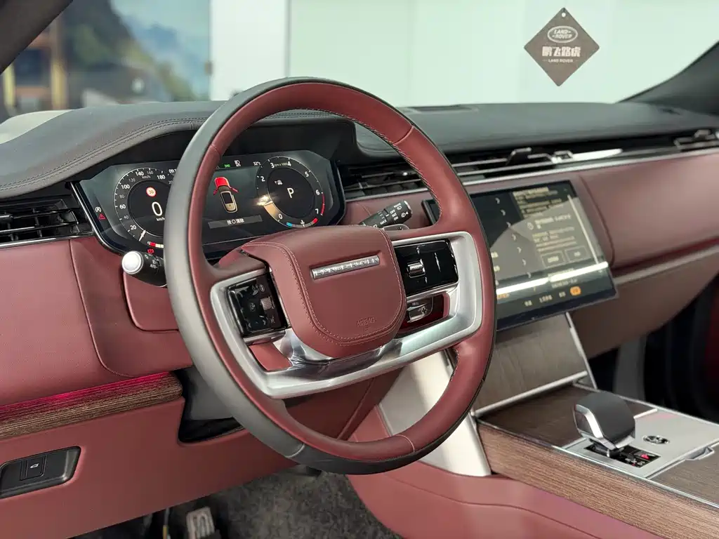 Land Rover Range Rover — миниатюра 6