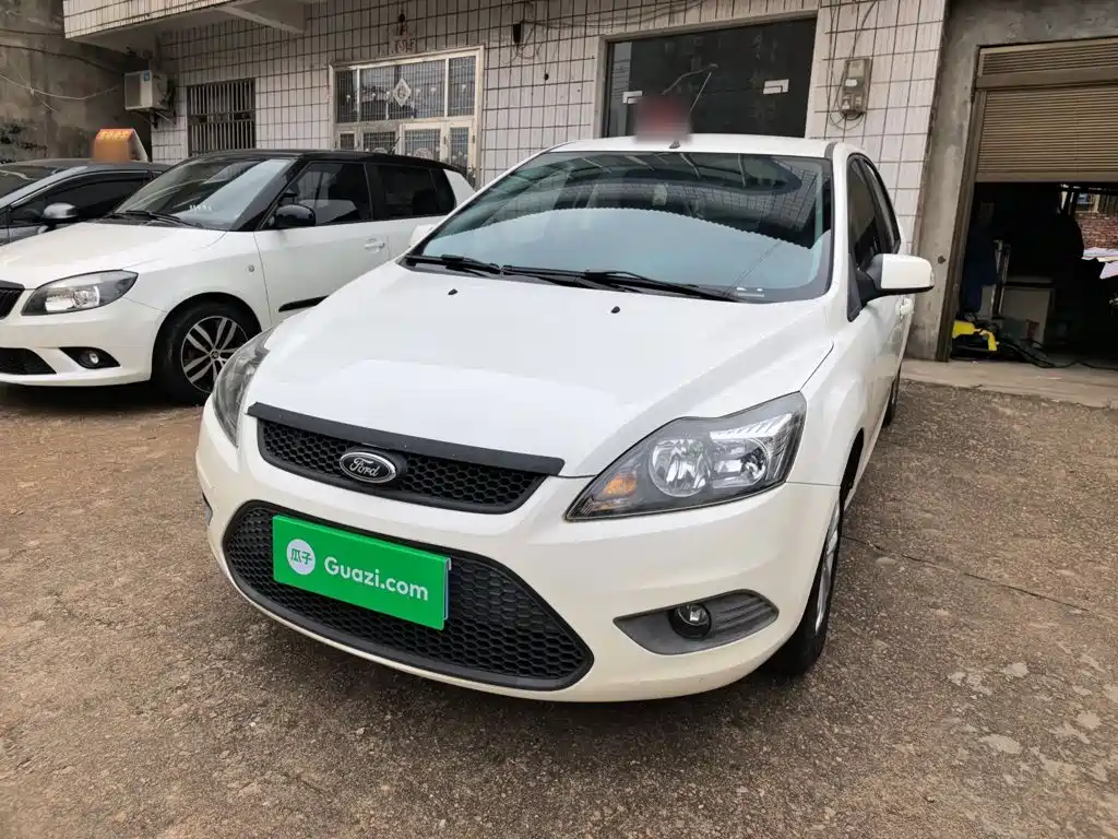 Ford Focus 2013 Hatchback Classic 1.8L Auto Basic Type