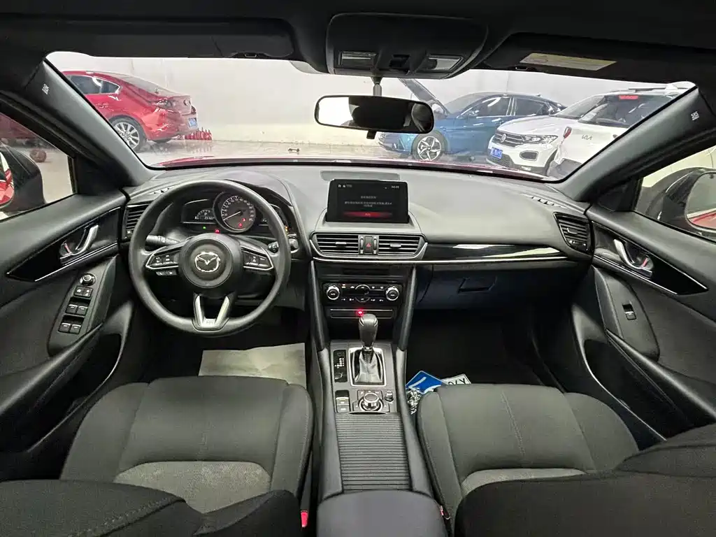 MAZDA CX 4