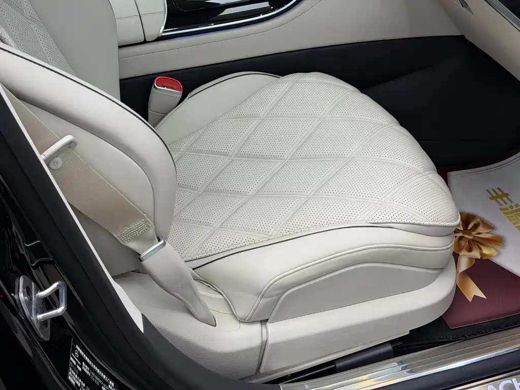 Mercedes-Benz S-Class — миниатюра 8