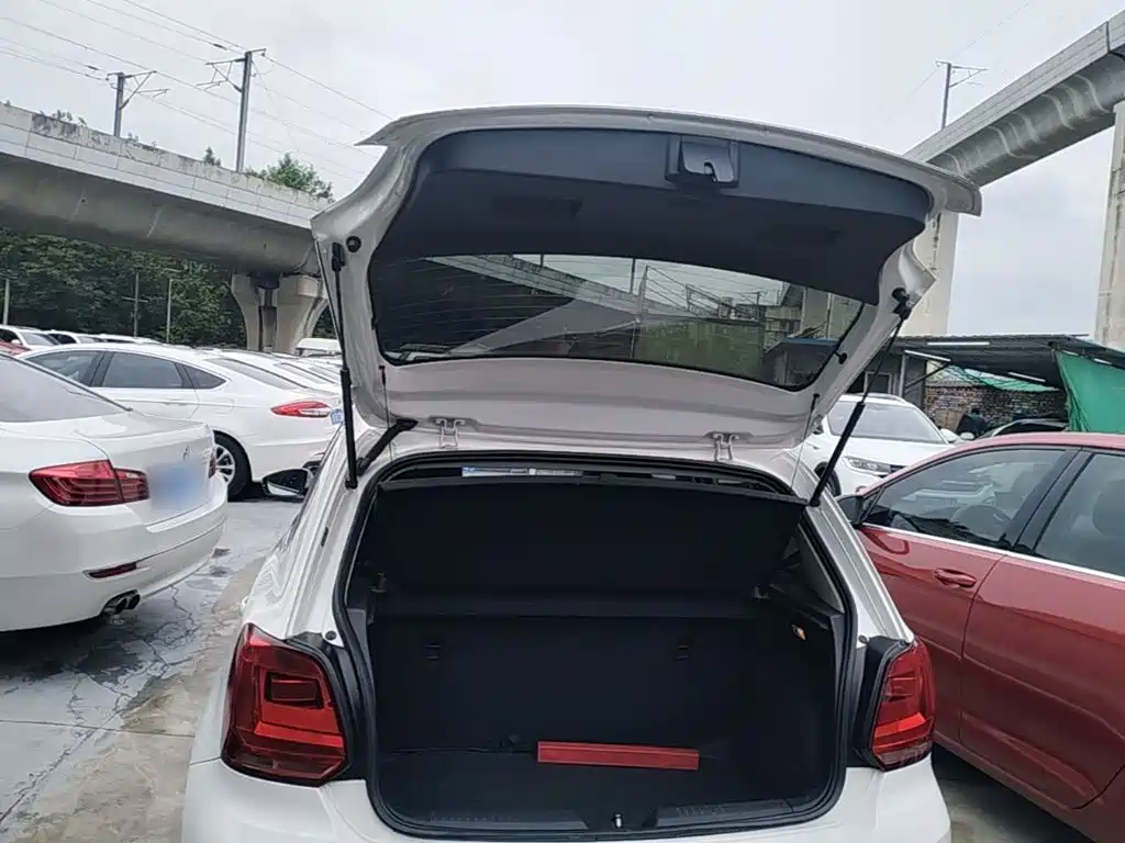 Volkswagen Polo — миниатюра 19