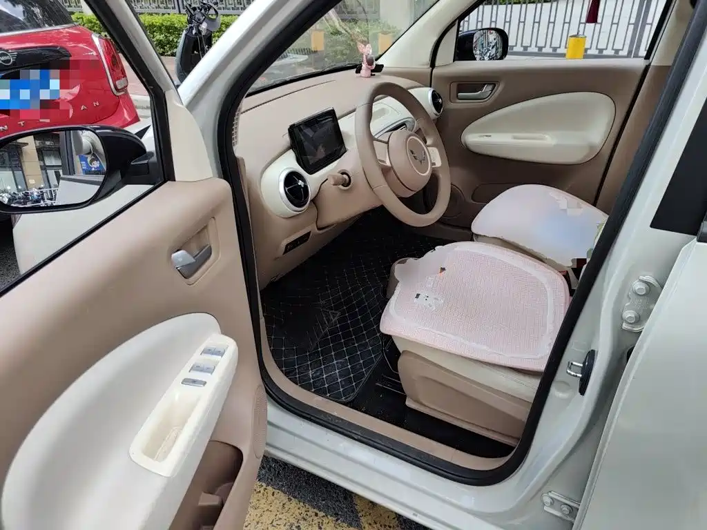 Wuling MINIEV — миниатюра 12