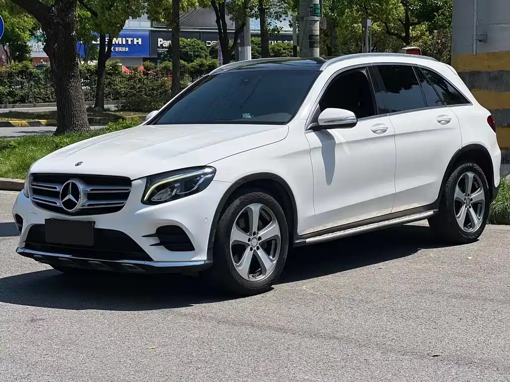 Купить Mercedes-Benz GLC