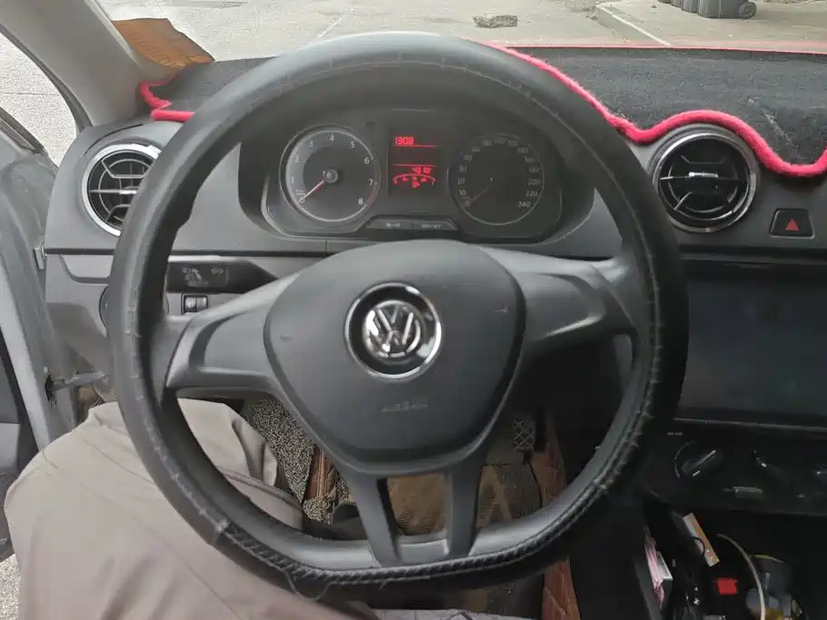 Volkswagen Jetta — миниатюра 15