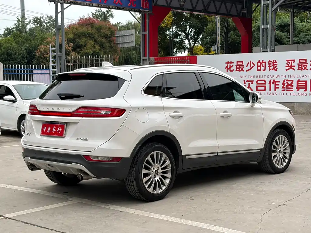 Lincoln MKC — миниатюра 17