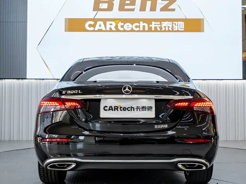 Mercedes-Benz E-Class — миниатюра 5