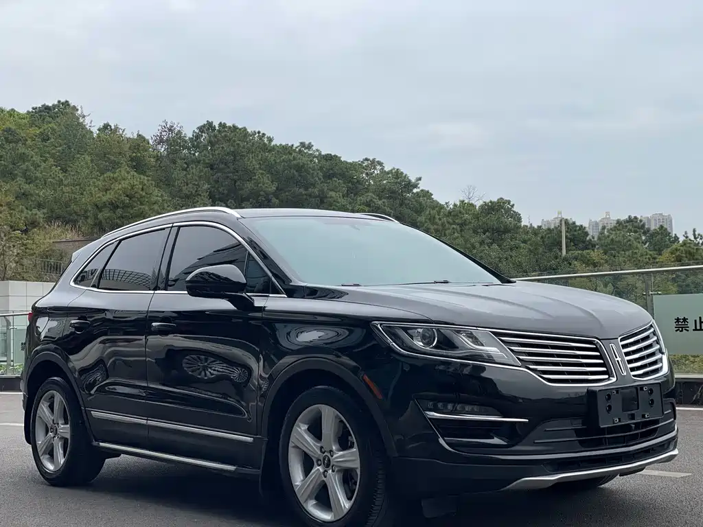 Lincoln MKC — миниатюра 3