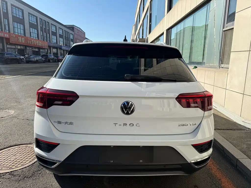 Volkswagen T-Roc — миниатюра 14