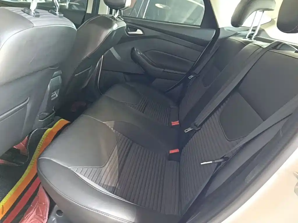 Ford Focus — миниатюра 17
