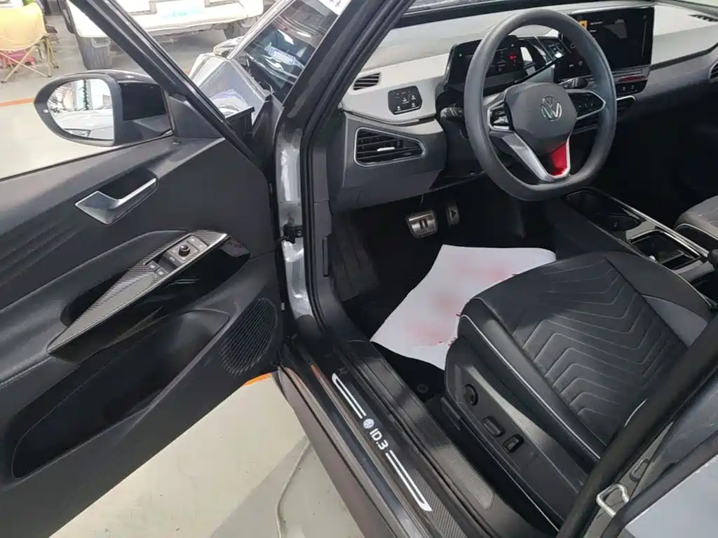 Volkswagen ID.3 — миниатюра 16