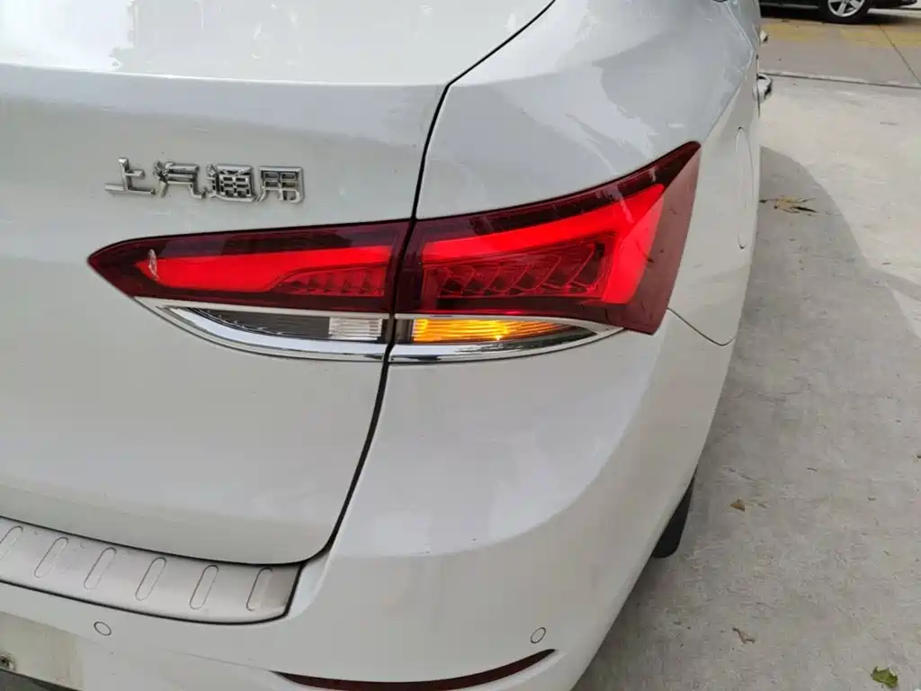 Buick Excelle — миниатюра 8
