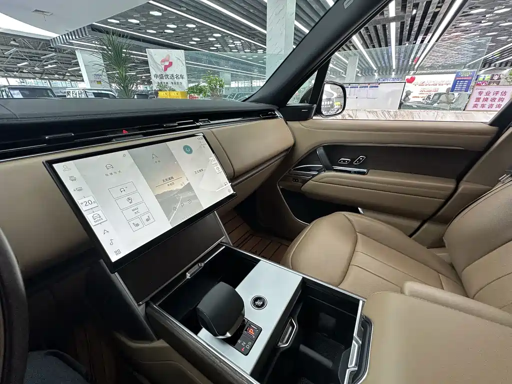 Land Rover Range Rover — миниатюра 5