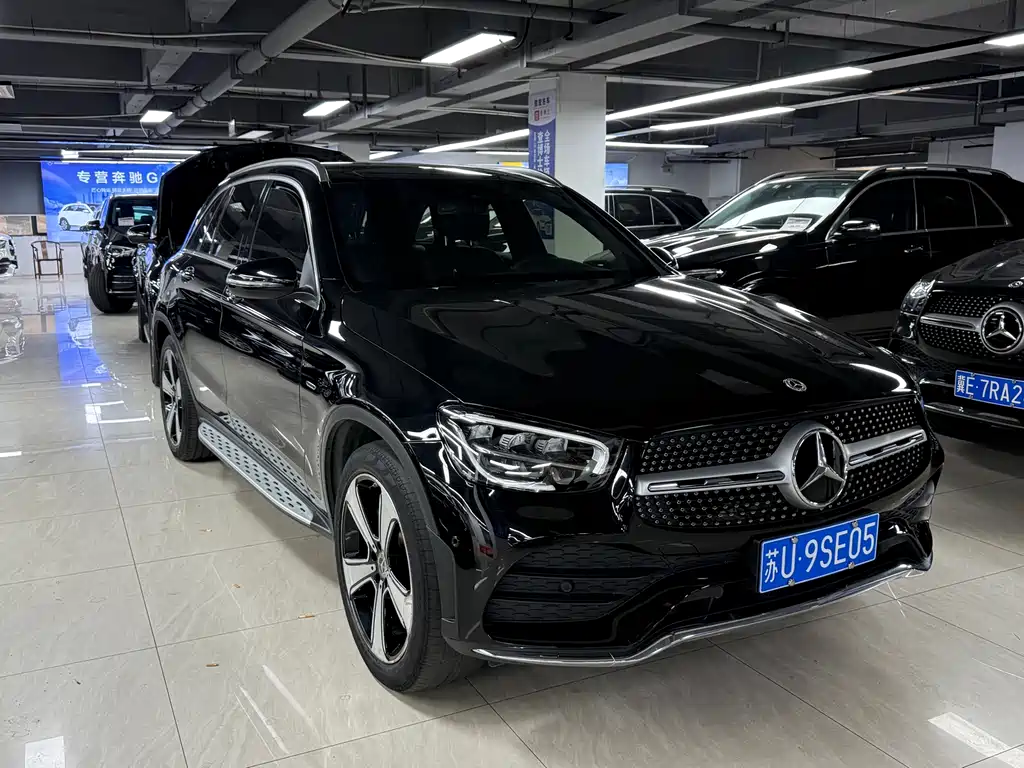 MERCEDES-BENZ GLC