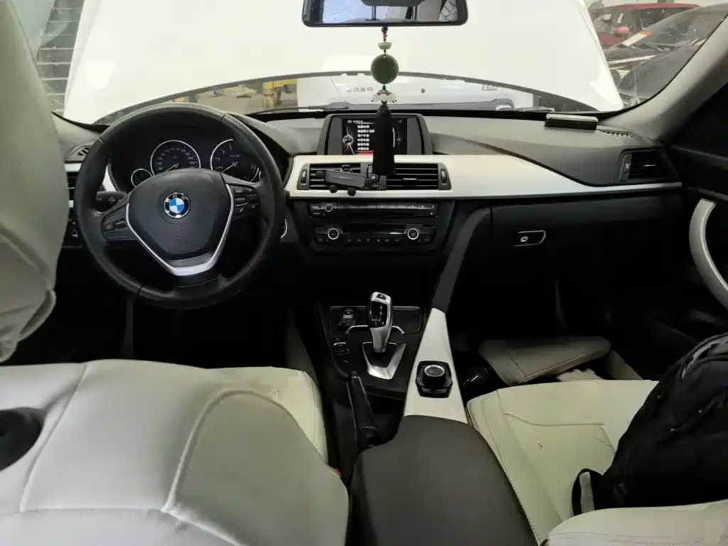 BMW 3 Series GT — миниатюра 10