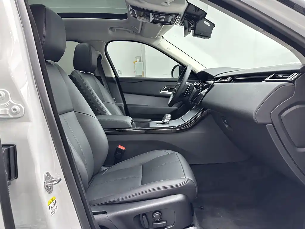 Land Rover Velar — миниатюра 12