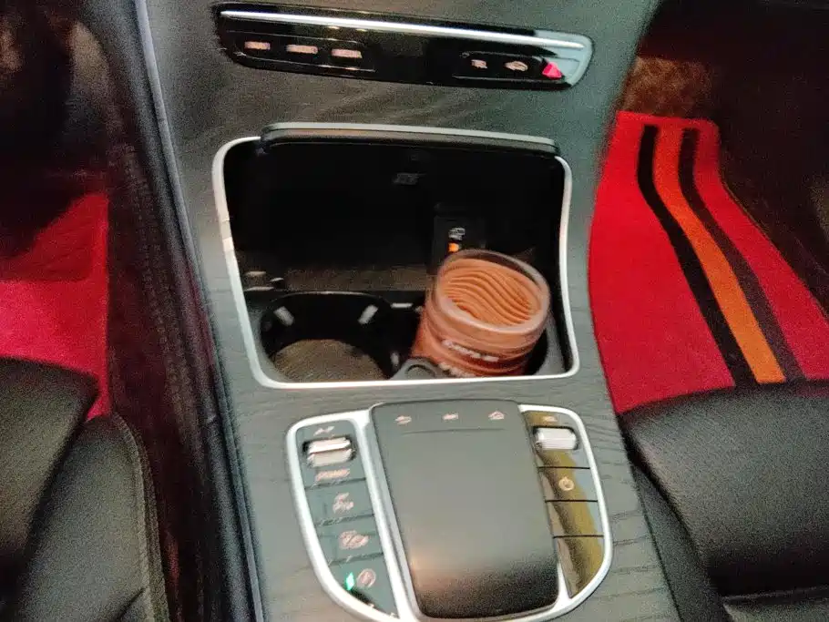 Mercedes-Benz C-Class — миниатюра 16