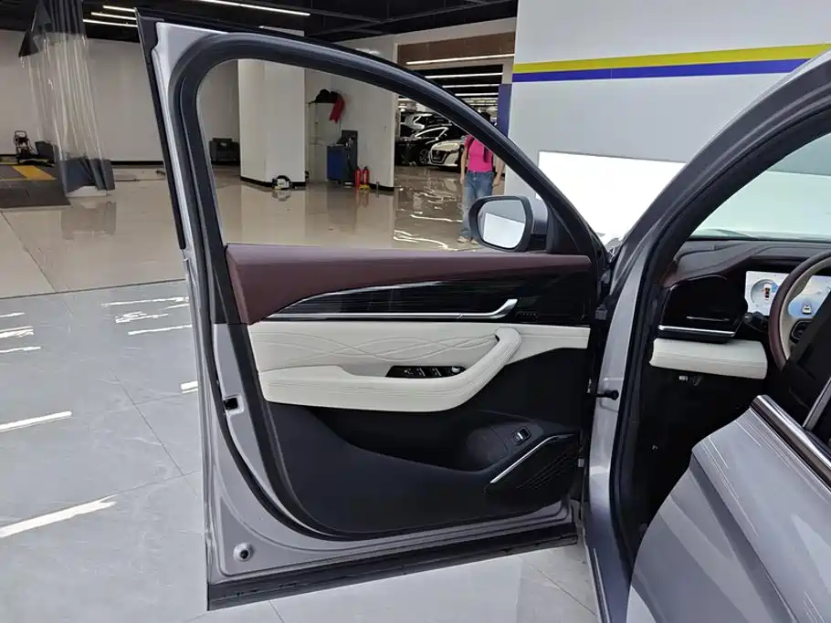 Geely Xingyue L — миниатюра 7