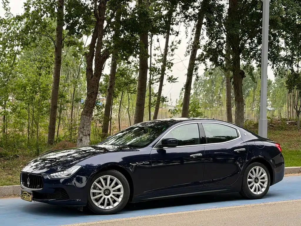 Купить Maserati Ghibli