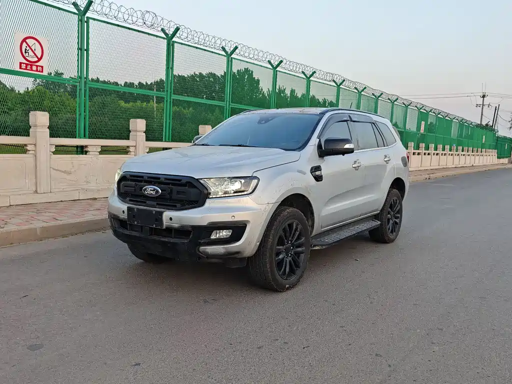 Ford Everest 2021