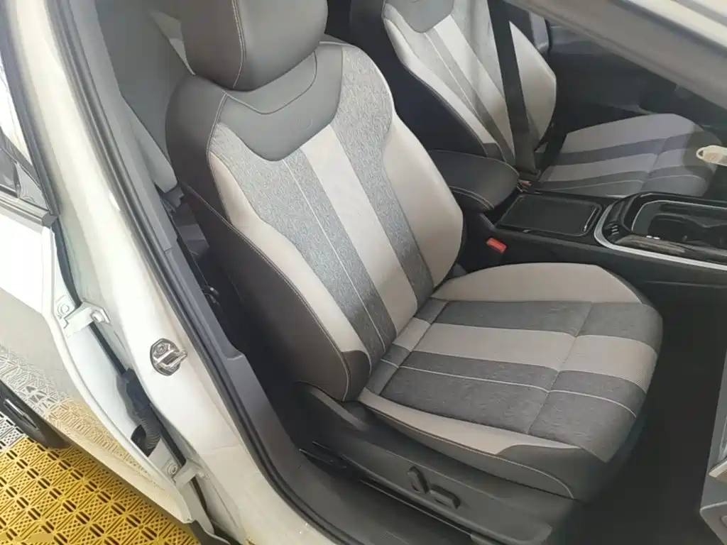 Volkswagen ID.4 Crozz — миниатюра 25