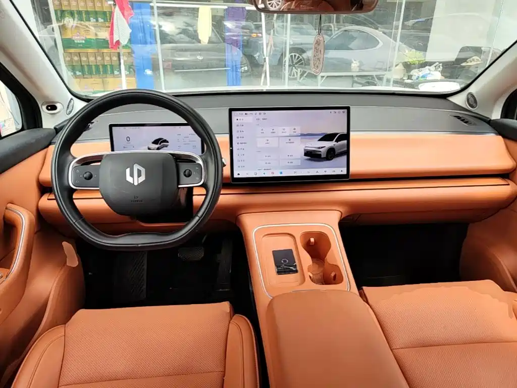 Leapmotor Leapmotor C10 — миниатюра 10