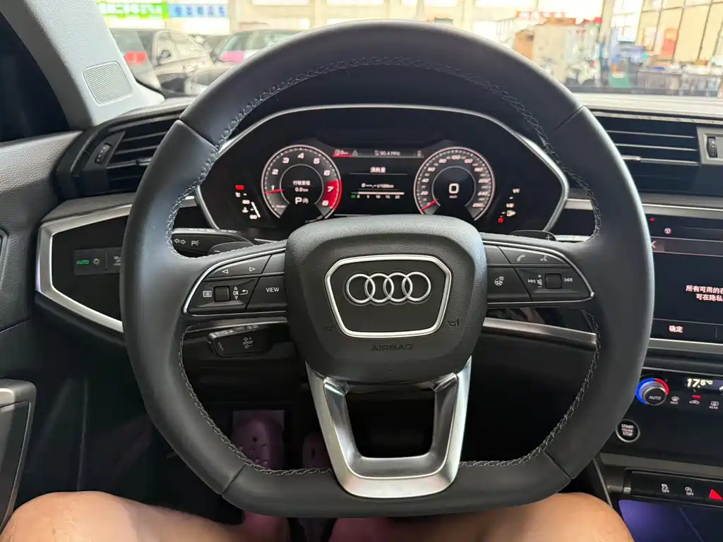 Audi Q3 — миниатюра 14