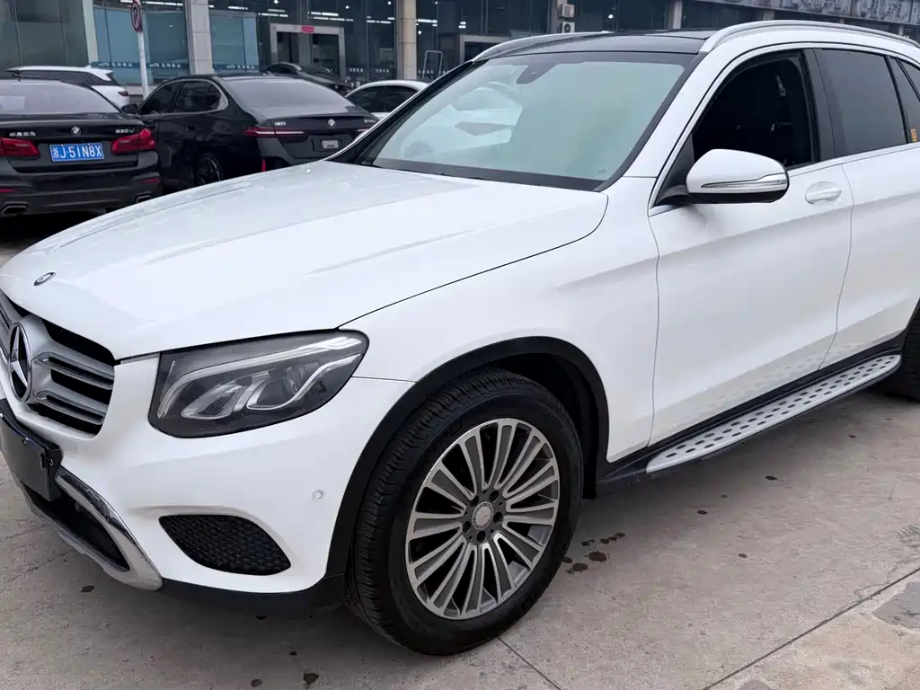 Купить Mercedes-Benz GLC