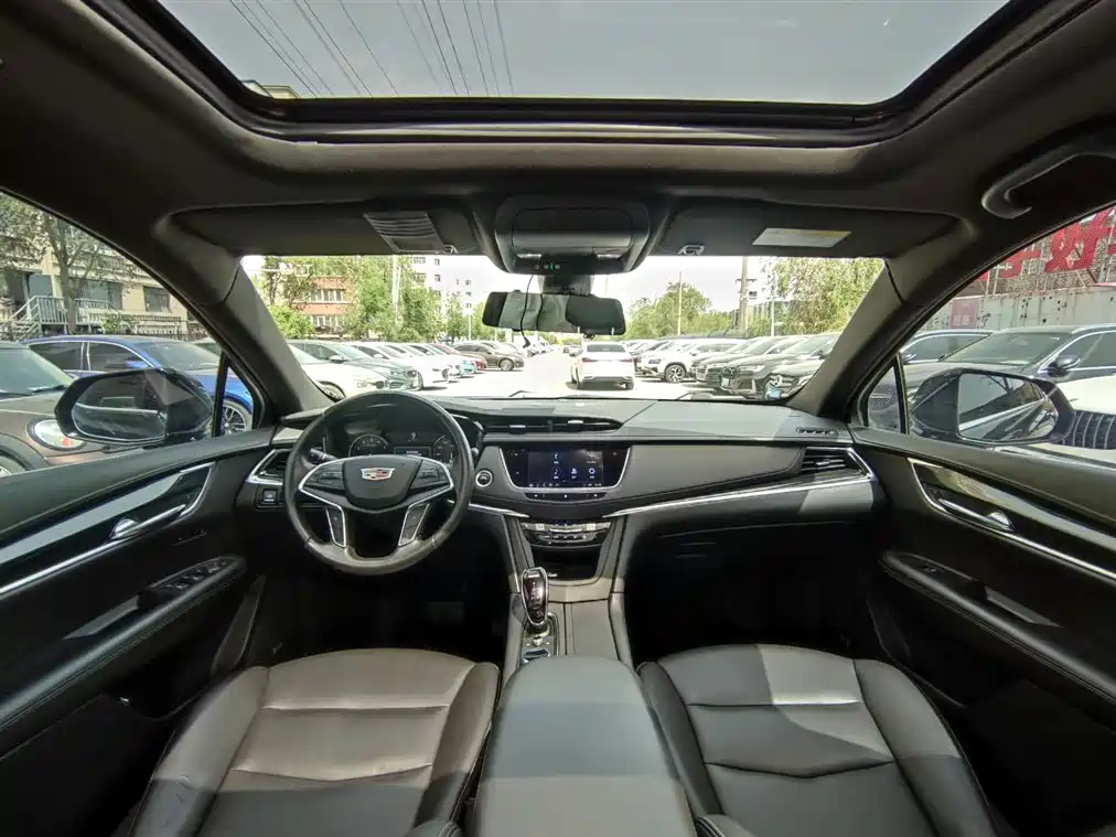 Cadillac XT5 2021 2.0T Luxury