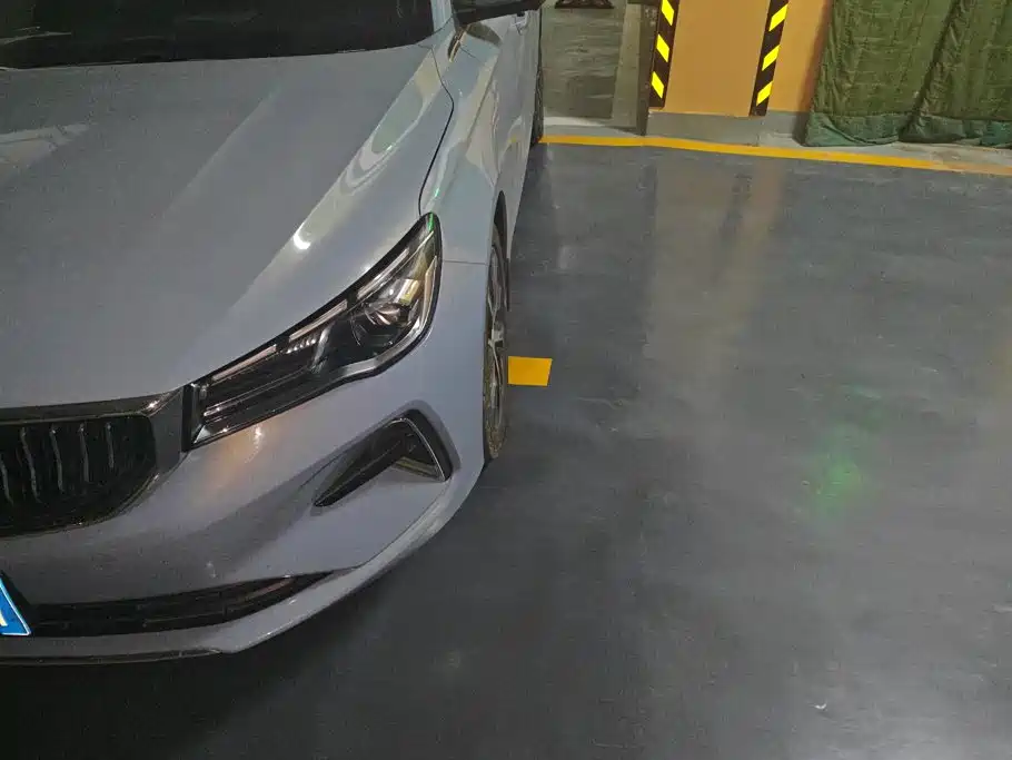 Geely Emgrand — миниатюра 5