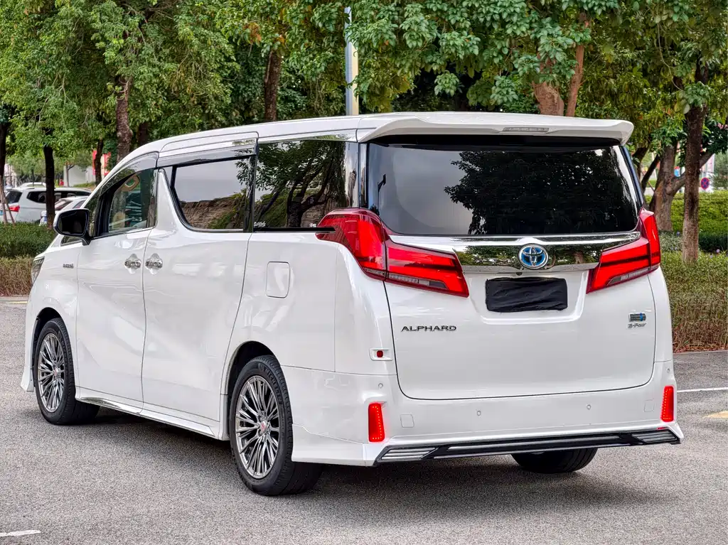 TOYOTA ELFA