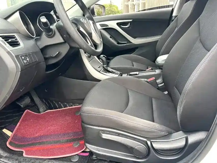 Hyundai Elantra Langdong — миниатюра 4