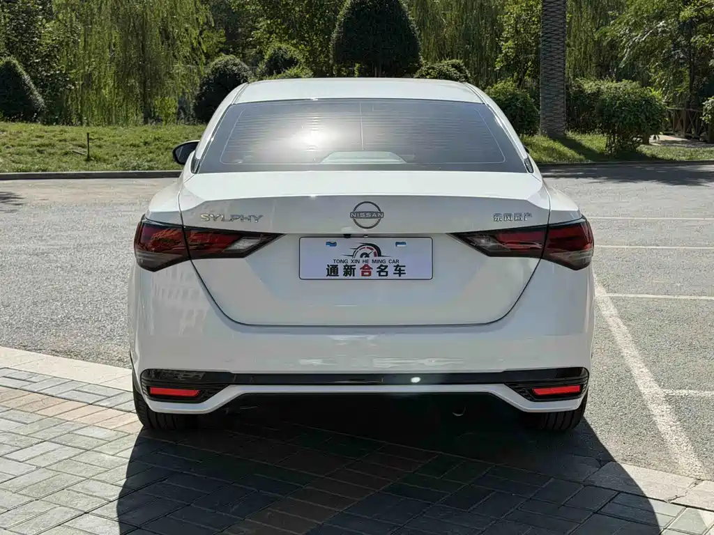 Nissan Sylphy — миниатюра 8