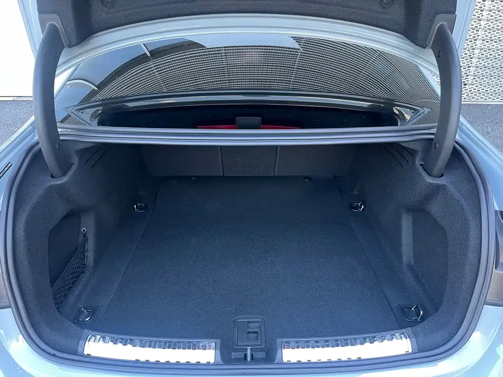 Audi Audi A5L — миниатюра 16