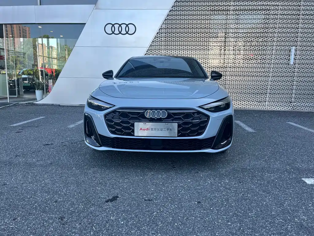 Audi Audi A5L — миниатюра 2