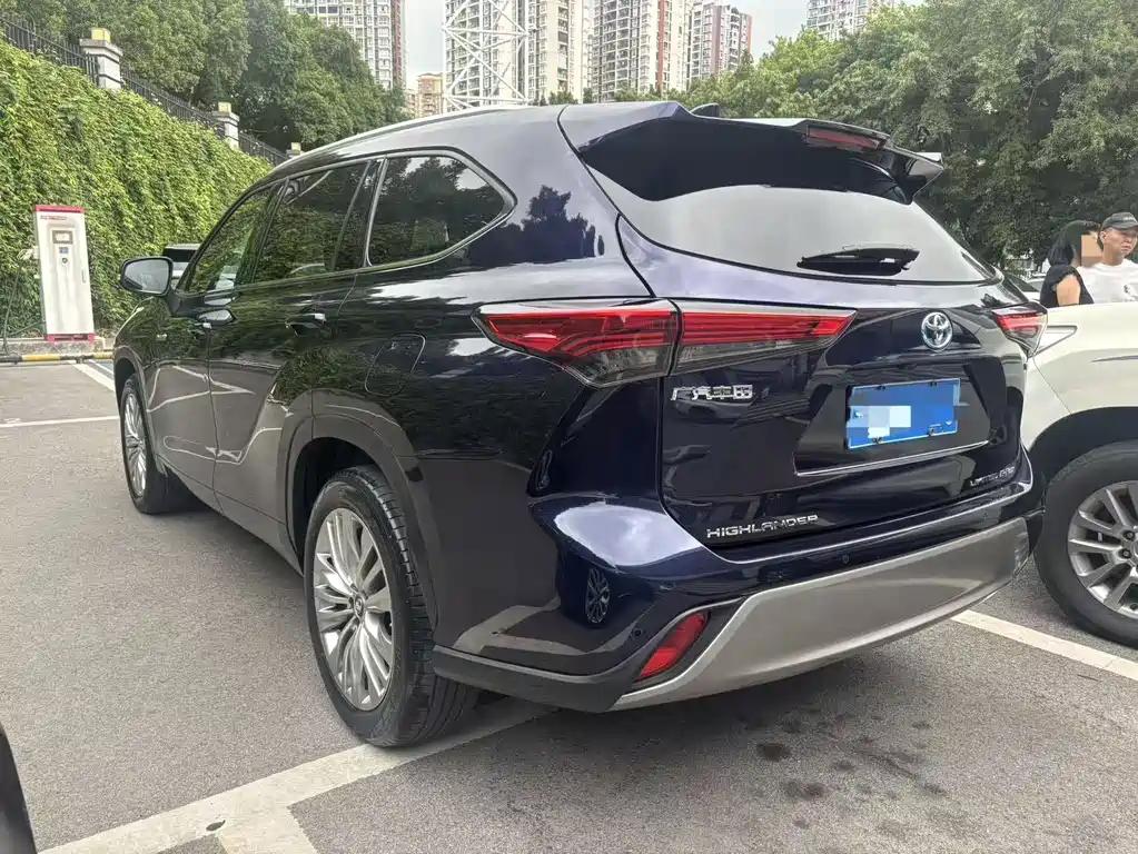 Toyota Highlander — миниатюра 4