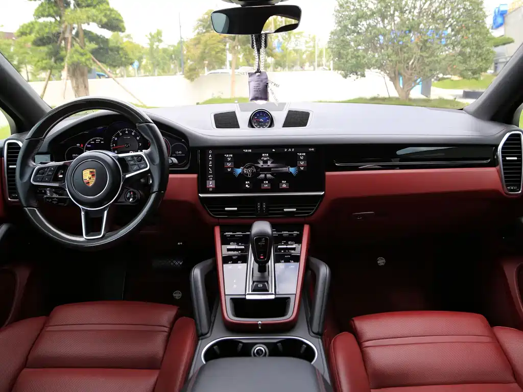 Porsche Cayenne — миниатюра 4