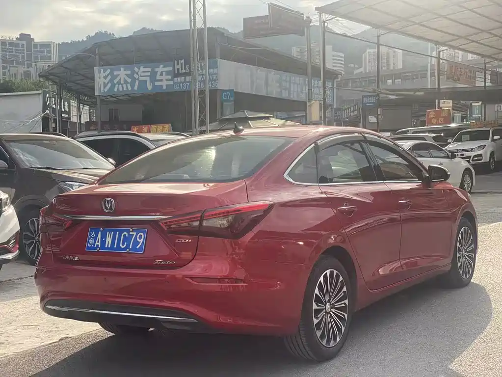 Changan Eado — миниатюра 4