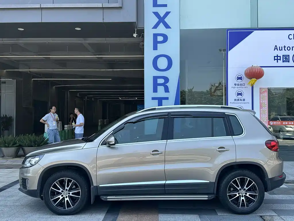 Volkswagen Tiguan — миниатюра 5