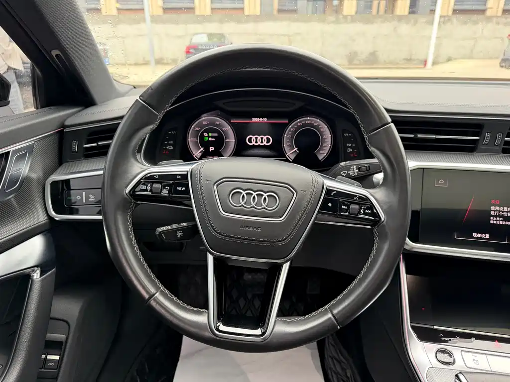 Audi A6L New Energy — миниатюра 11