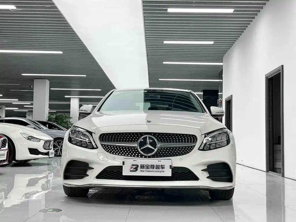 Mercedes-Benz C-Class — миниатюра 3
