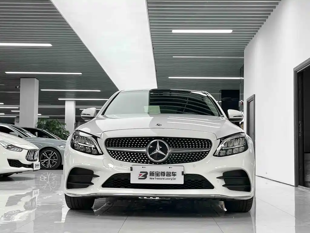 Mercedes-Benz C-Class — миниатюра 3