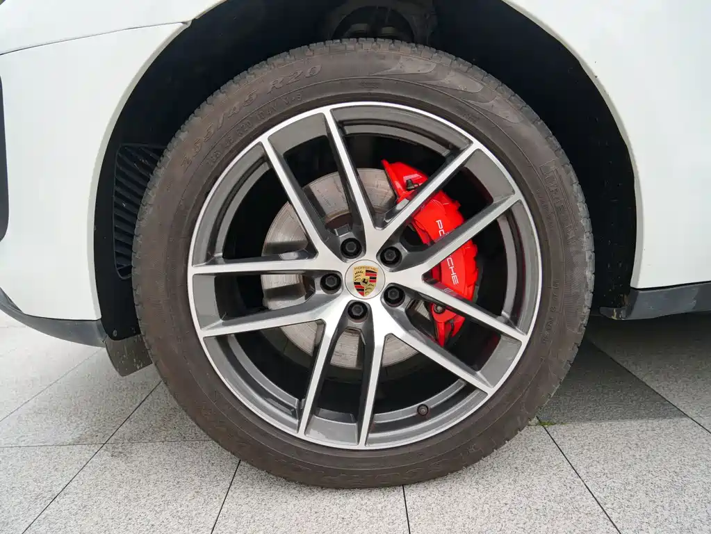 Porsche Macan — миниатюра 4