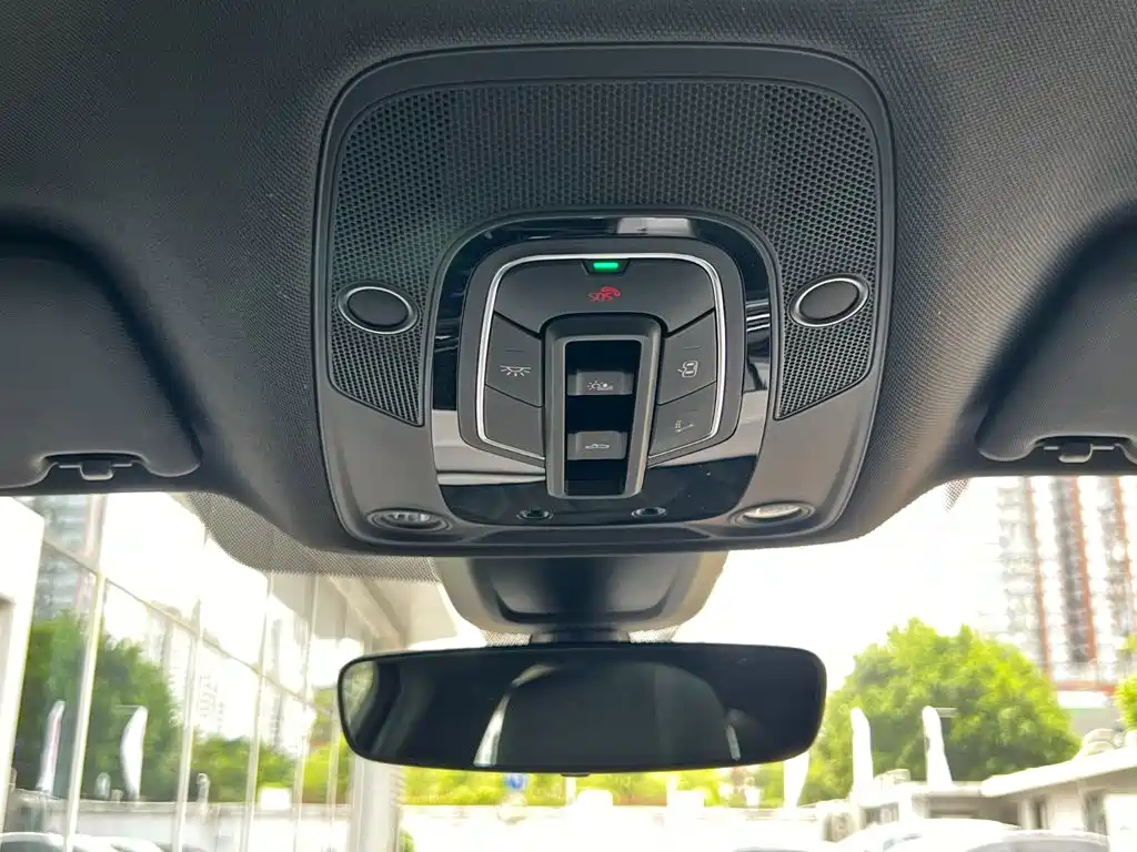 Audi Q5L — миниатюра 15