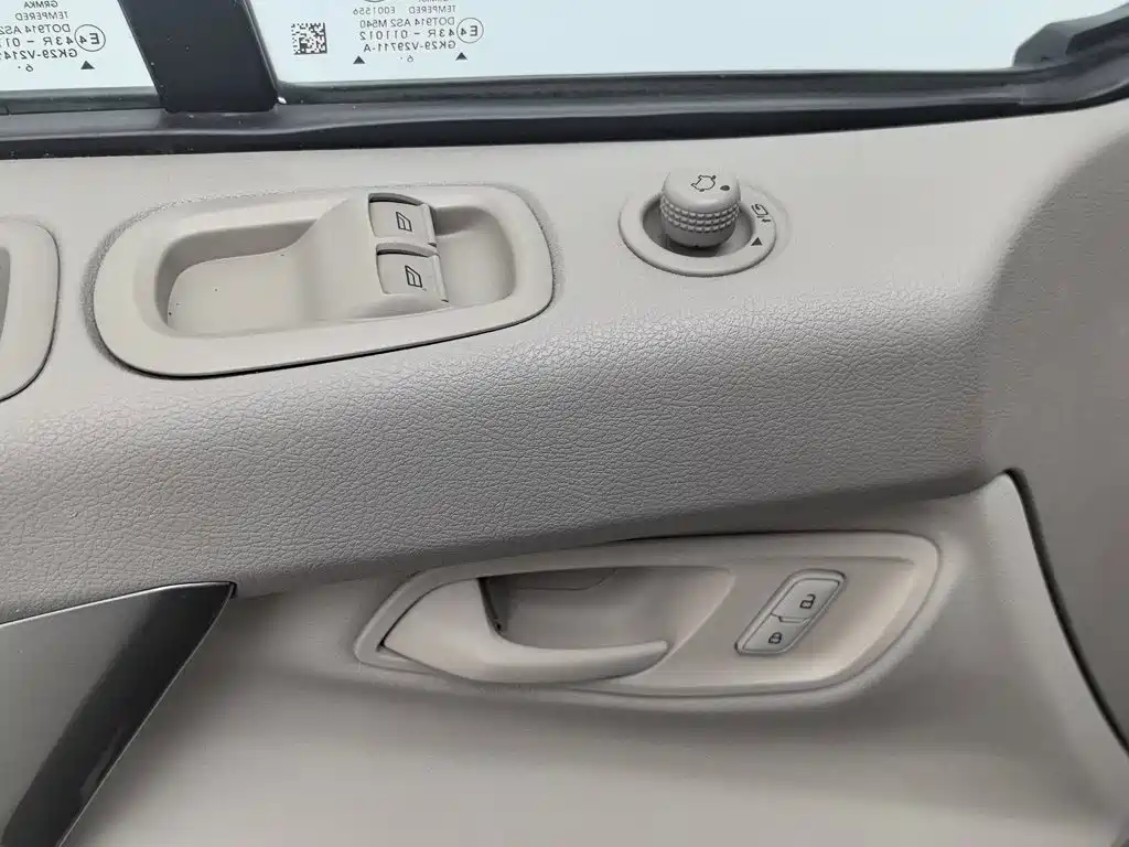 Ford Tourneo — миниатюра 9
