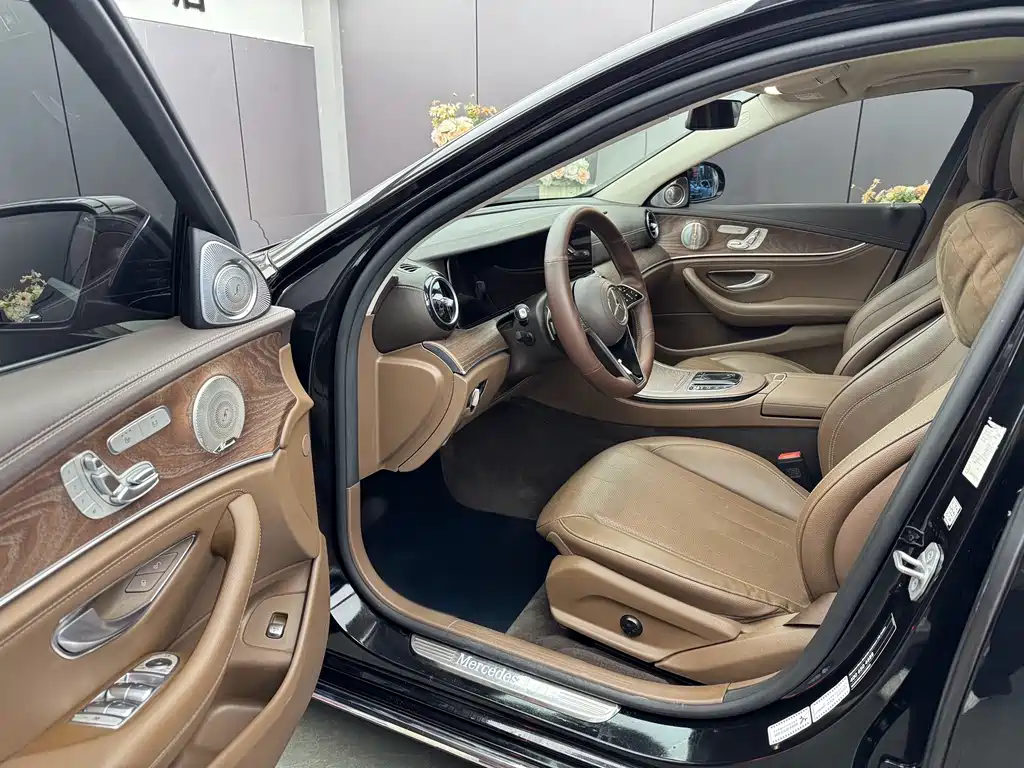 Mercedes-Benz E-Class E 2023 E 300 L Luxury