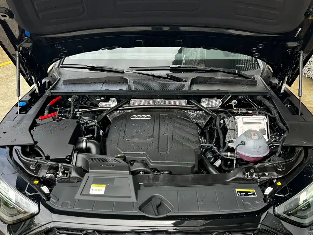 Audi Q5L — миниатюра 27