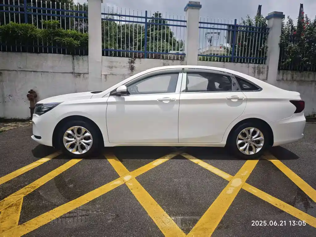 GAC TRUMPCHI GA4