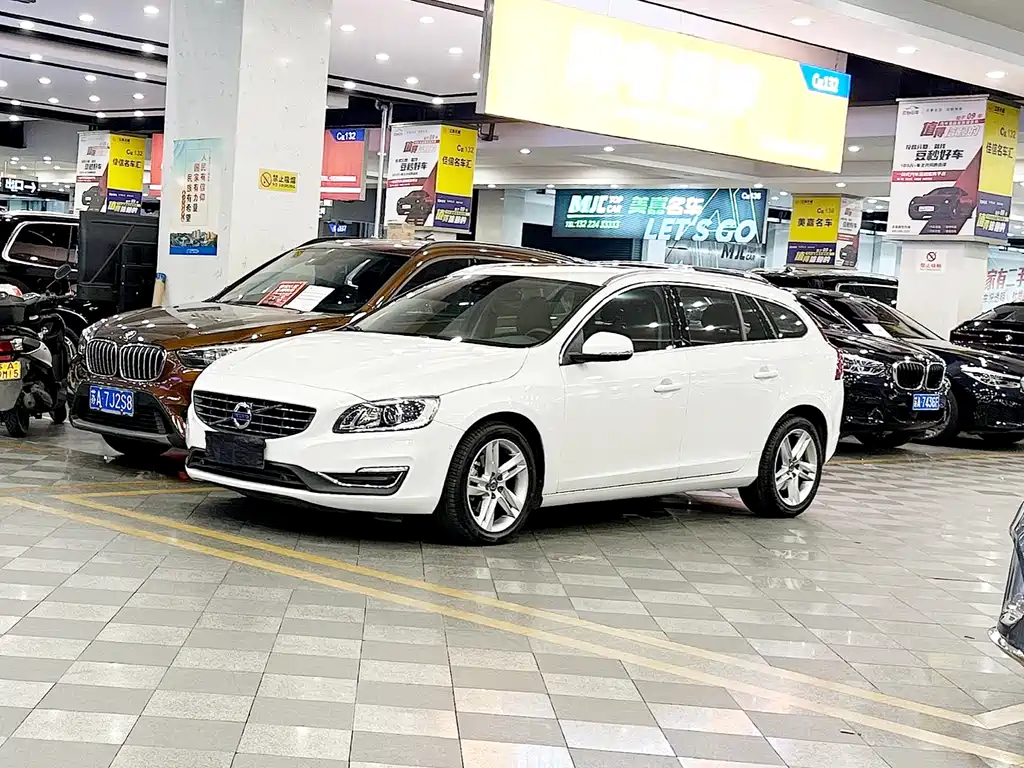 Volvo V60 2016