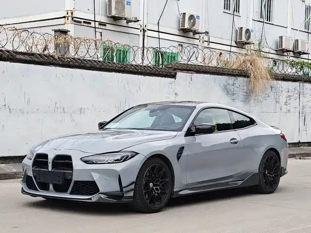 BMW M4 2023